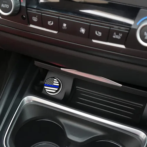 Vista 7 de Cubierta de enchufe para encendedor de cigarrillos, aluminio con bandera estadounidense, decoración interior del automóvil, a prueba de polvo
