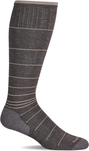 Vista 10 de Sockwell Calcetines de compresión graduada moderada para hombre Circulator Carbón sólido