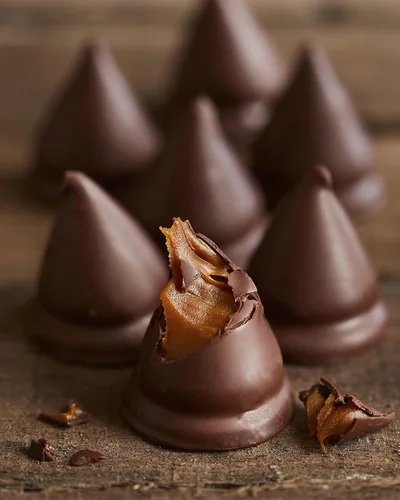 Vista 7 de Havanna Havannets Mezcla de chocolate y chocolate blanco – Dulce de Leche Bites recubiertos en chocolate semidulce y blanco – Auténticas golosinas