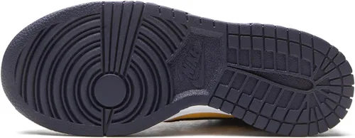 Vista 832 de Nike Kid's Dunk Low Sneaker