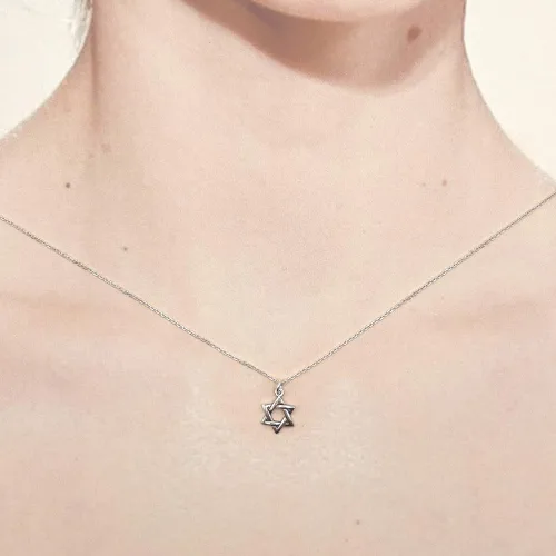 Vista 2 de KEVIN N ANNA Collar de plata de ley con dije de estrella de David, 18 pulgadas