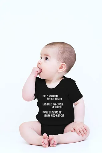 Vista 19 de CBTwear Did 9 Month, Escaped Through a Tunnel, Serving 18 Years Baby Body Unisex Comfy Humor