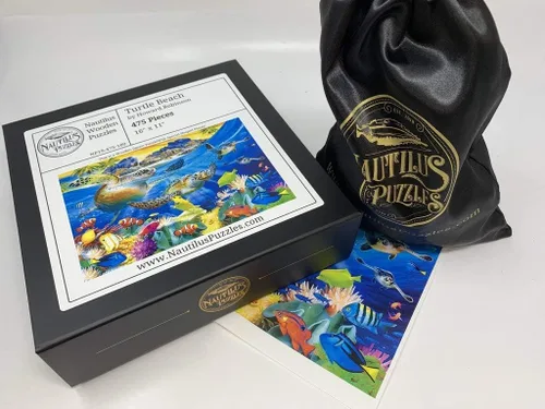 Vista 3 de Howard Robinson - Rompecabezas de madera - Turtle Beach - 475 piezas - Fabricado en Estados Unidos por Nautilus Puzzles