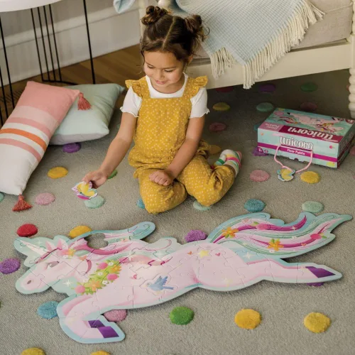 Vista 2 de Peaceable Kingdom Rompecabezas de unicornio brillante para el piso, 1 EA