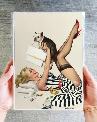 Vista 3 de PIXILUV 12 x Mini Pósters Sin Marco ~ Mascotas Juguetonas y Glamour: Bellezas Vintage Pin-Up con Gatos, Perros y Compañeros Traviesos en Alegres