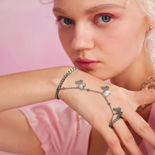 Vista 4 de Roe Dolph Pulsera de mano de plata para mujer, pulsera de anillo de dedo