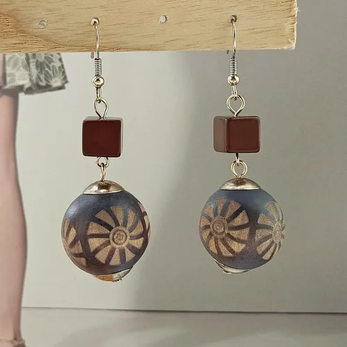 Vista 5 de BOCAR Collar de cuentas de madera grueso, aretes, pulsera hecha a mano, 3 juegos para regalo de mujer