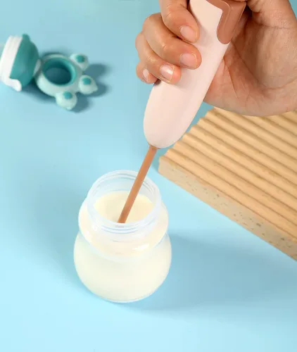 Vista 2 de Mezclador eléctrico de mano de fórmula para bebés, mezclador de bebidas de mano (marrón)
