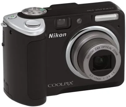 Vista 2 de Nikon Coolpix P50 - Cámara digital de 8,1 MP con zoom óptico gran angular de 3,6 x