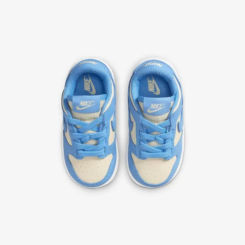Vista 641 de Nike Kid's Dunk Low Sneaker