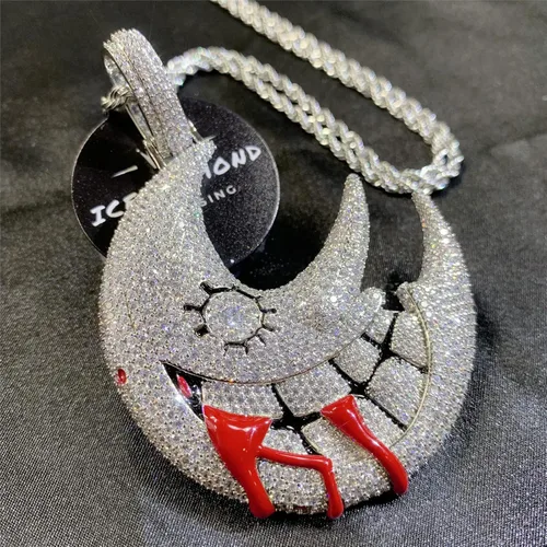 Vista 3 de ICEDIAMOND Shiny CZ Simulated Diamond Grinning Crescent Moon Necklace, Iced Out Zircon Gothic New Moon Pendant, Gold Plated Hip Hop Charm Jewelry