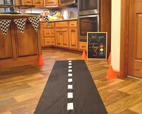 Vista 2 de Super Z Outlet - Alfombra de carreras de 10 pies de largo para el suelo, para correr, para fiestas o carreras de coches, Go kart temáticos
