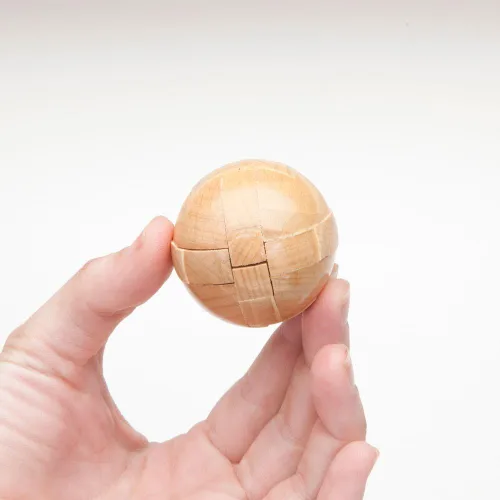 Vista 7 de Mini juego de rompecabezas de madera, juego de cuatro tintes de madera clara, diseño clásico, rompecabezas de madera y regalos divertidos Mini