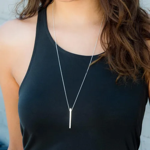 Vista 4 de Silpada Minimalist Vertical Bar Pendant in Sterling Silver