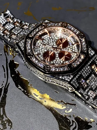 Vista 3 de Reloj de pulsera hexagonal con esfera dorada de 2 tonos para hombre y mujer, pulsera de lujo con diamantes de circonita cúbica, reloj de esfera