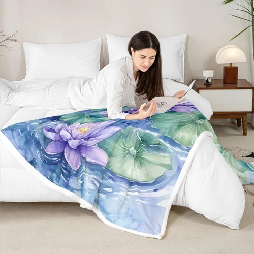 Vista 4 de Manfei Manta de flores de loto morado, manta de cama bohemia con libélula para niños, niñas, adultos, manta floral de acuarela para sofá, manta
