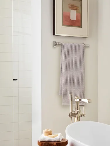 Vista 2 de Amerock BH36053G10 Barra de toalla de níquel cepillado Toallero de 457 mm Davenport Porta toallas de baño Accesorios de baño Accesorios