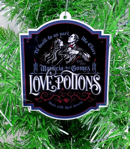 Vista 2 de Morticia y Gomez Addams Love Potions Adorno de Navidad (A98)