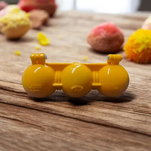 Vista 10 de Ladoo Maker Patti Molde Sancha de plástico para 3 Ladoos Together para Diwali, Ganpati y todos los festivales 5 x 1.5 pulgadas