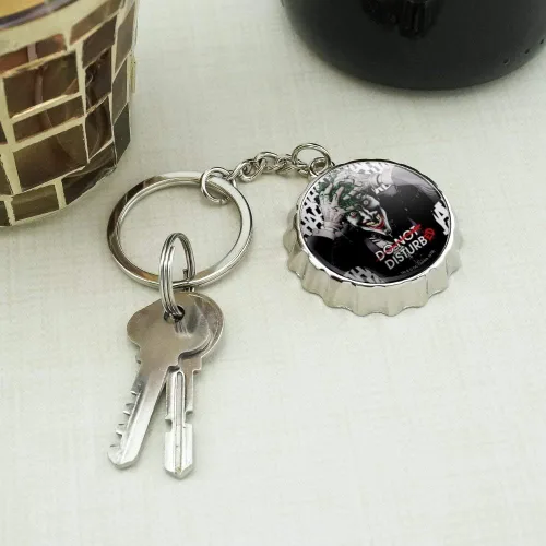 Vista 2 de Batman perturbado Joker llavero cromado metal Pop Cap abridor de botellas