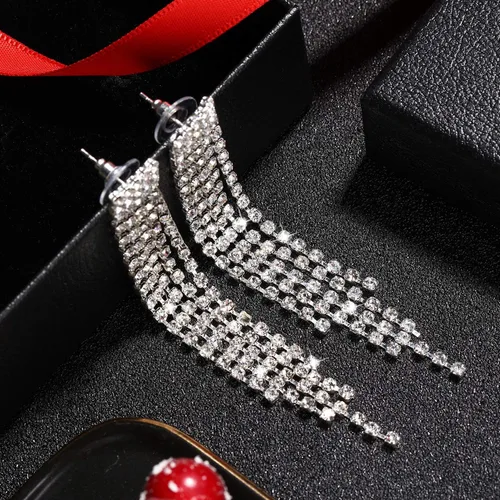 Vista 4 de Collar de borla con aretes de borla para mujer traje de joyería Metal