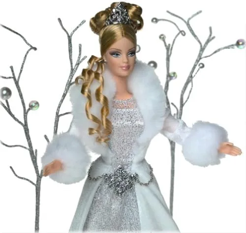 Vista 3 de 2003 Holiday Visions Winter Fantasy Edición Especial Holiday Barbie Doll