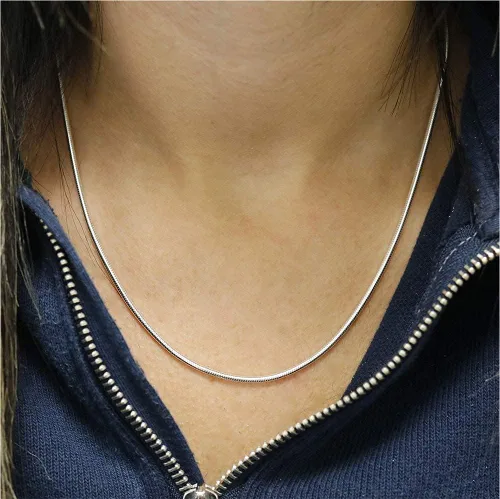 Vista 8 de Plata de ley 0.079 in (2 mm), 0.098 in (2.5 mm), 0.118 in (3 mm), 0.157 in (4 mm), 0.197 in (5 mm), cadena de serpiente redonda, collar de cadena