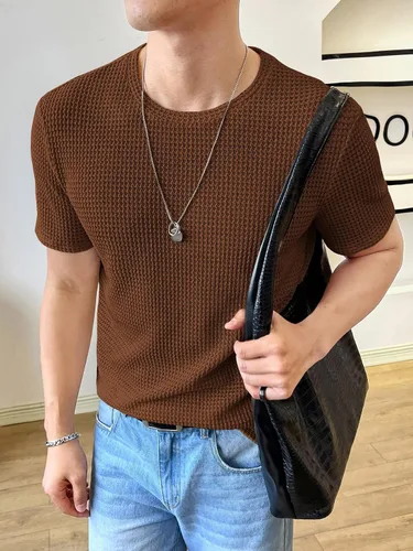 Vista 4 de WDIRARA Camiseta de punto gofre de manga corta con cuello redondo para hombre