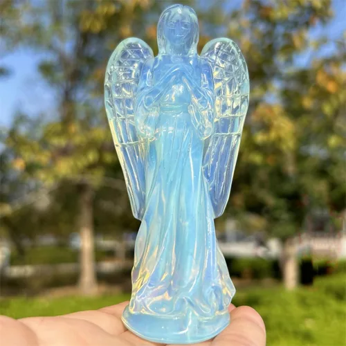 Vista 3 de Estatua de ángel de cristal tallada de 4 pulgadas con piedra lunar opalita, bolsillo de paz, guardián curativo, estatua de ángel de cristal