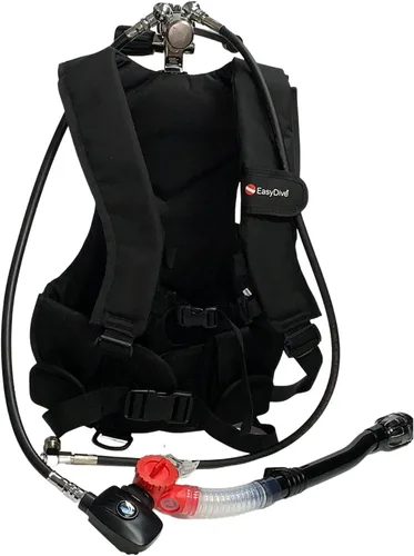 Vista 2 de Spare Air El kit EasyDive es un sistema de buceo y snorkel minimalista completo