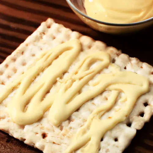 Vista 3 de Gefen Mayonesa rica y cremosa, 30 onzas (paquete de 3) Sin jarabe de maíz Sin soja Gran sabor y consistencia Certificado Kosher para Pascua