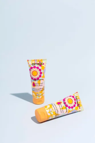 Vista 2 de amika Supernova crema hidratante y brillante, 3.3 Fl Oz