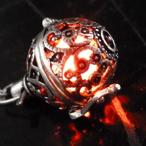 Vista 2 de UMBRELLALABORATORY Collar Steampunk Fire medallón brillante Gran regalo para mujeres, madre, padre, linda joyería mágica, Metal