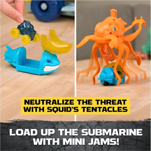 Vista 7 de Monster Jam Mini Jams Megalodon Squid Takedown Monster Trucks Playset Multicolor