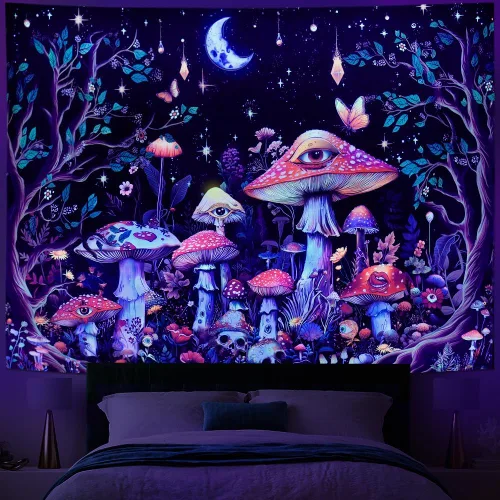 Vista 3 de Generleo Tapiz de hongos con luz negra, tapiz floral de plantas hippie reactivas a los rayos UV, tapices de luna de árbol malvado de ojo, decoración