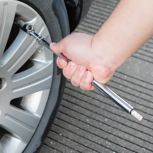 Vista 2 de CZC AUTO Medidor de presión de neumáticos, pedal recto de doble cabezal, medidor de servicio automático, medidor de aire resistente 10-150PSI