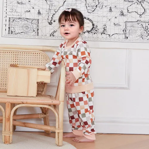 Vista 5 de Karwuiio Conjunto de sudadera de manga larga con estampado de tablero de ajedrez y pantalones, ropa de otoño