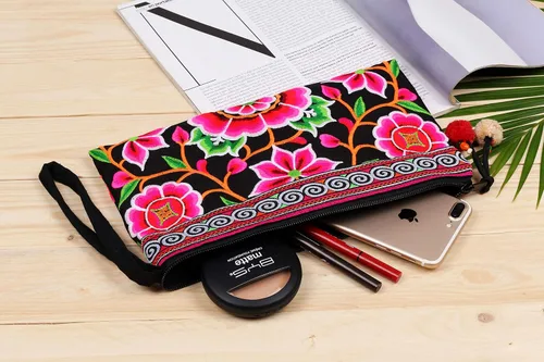 Vista 4 de changnoi Bolsa de mano hecha a mano bolsa de cosméticos bordada Hmong Tribes
