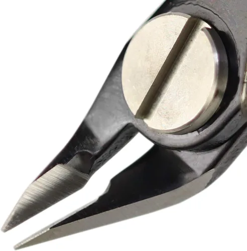 Vista 2 de ENGINEER Microcortadores NZ-12G ESD-Safe de 4.921 in. Fabricado en Japón. Cuchillas de corte completamente descargadas y superfinas