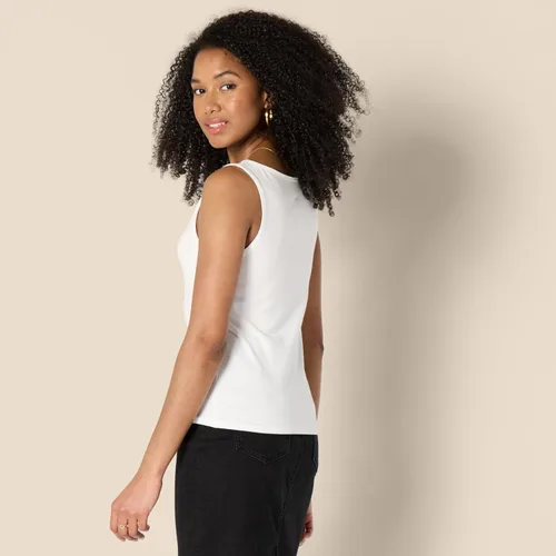 Vista 2 de Amazon Essentials Camiseta sin mangas de algodón ajustada para mujer Blanco