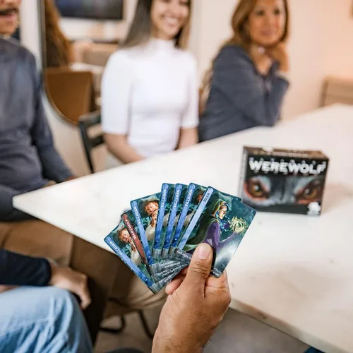 Vista 2 de Bezier Games Ultimate Werewolf Extreme - Negro
