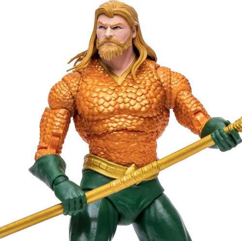 Vista 3 de McFarlane Toys DC Multiverse Aquaman (Endless Winter) Figura de acción de 7 pulgadas con accesorios