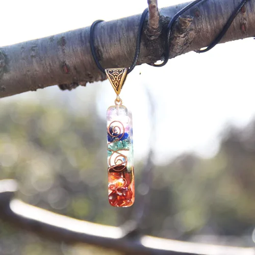 Vista 10 de Orgone Chakra Pendant 7 Chakra Stones Necklace Orgonite Pendant with Adjustable Cord Crystals Necklace for Women Men