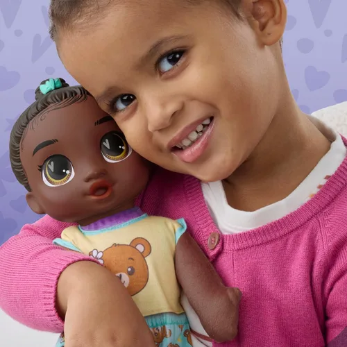 Vista 4 de Baby Alive Beary Soft Snuggles Baby Doll, pelo negro (exclusivo de Amazon)