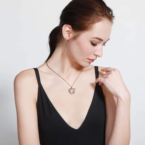 Vista 6 de MeMeDIY Collar personalizado con colgante de ala de ángel para urna de corazón grabado fotonombre para hombres y mujeres con piedra de nacimiento