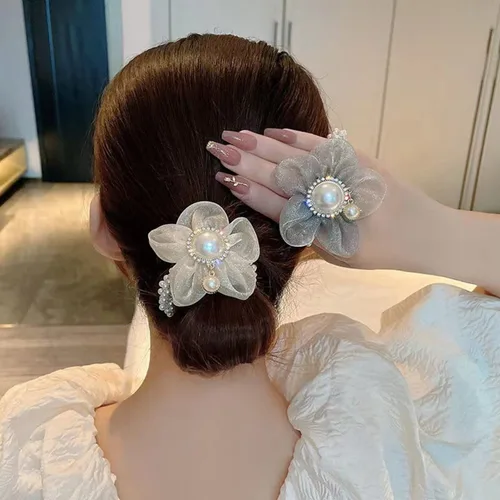 Vista 5 de LOVEF Banda elástica de pelo de perlas de flores de moda, accesorio para cola de caballo para damas, mujeres y niñas, juego de 4