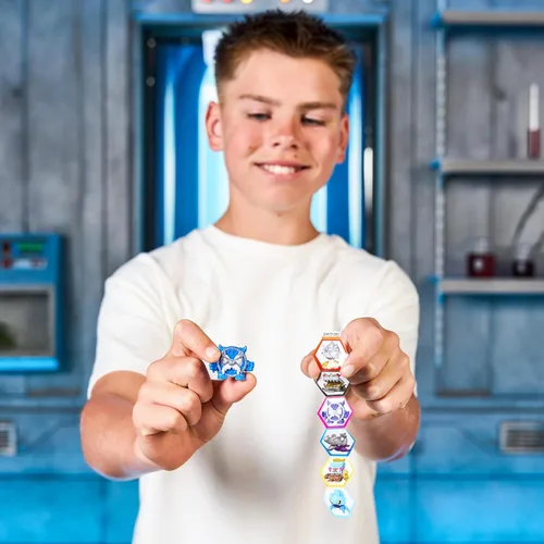Vista 3 de MrBeast Lab Swarms Battle Fusion Series, recoge más de 80 enjambres únicos de 1 pulgada (1.0 in), el paquete de laboratorio incluye 6 micro bestias