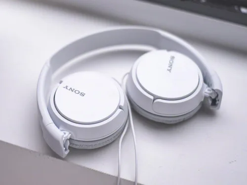 Vista 3 de Sony Sony mdrzx110 zx Series - Auriculares estéreo color blanco, 0.8 onzas