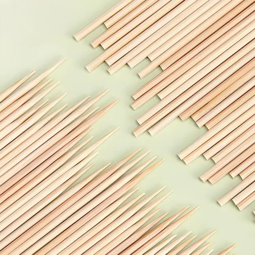 Vista 4 de Palillos de dientes y brochetas de bambú natural de 4 pulgadas, 750 unidades Púas de madera extralargas para aperitivos, tablas de embutidos