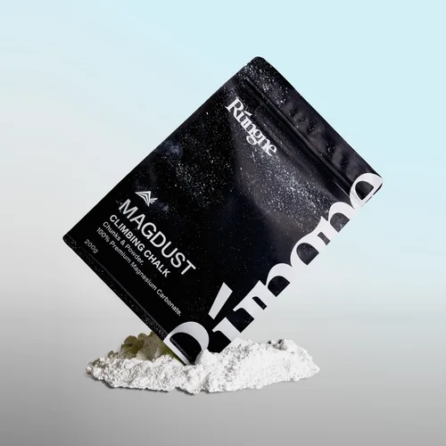 Vista 3 de RUNGNE Premium Climbing Chalk - High Performance Chalk for Rock Climbing, Bouldering, Weightlifting & More - Unmatched Grip and Skin Friendly